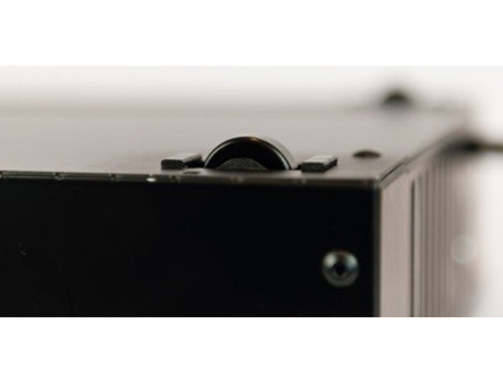 Die Rollen des Einbau-Sockelsaugers.