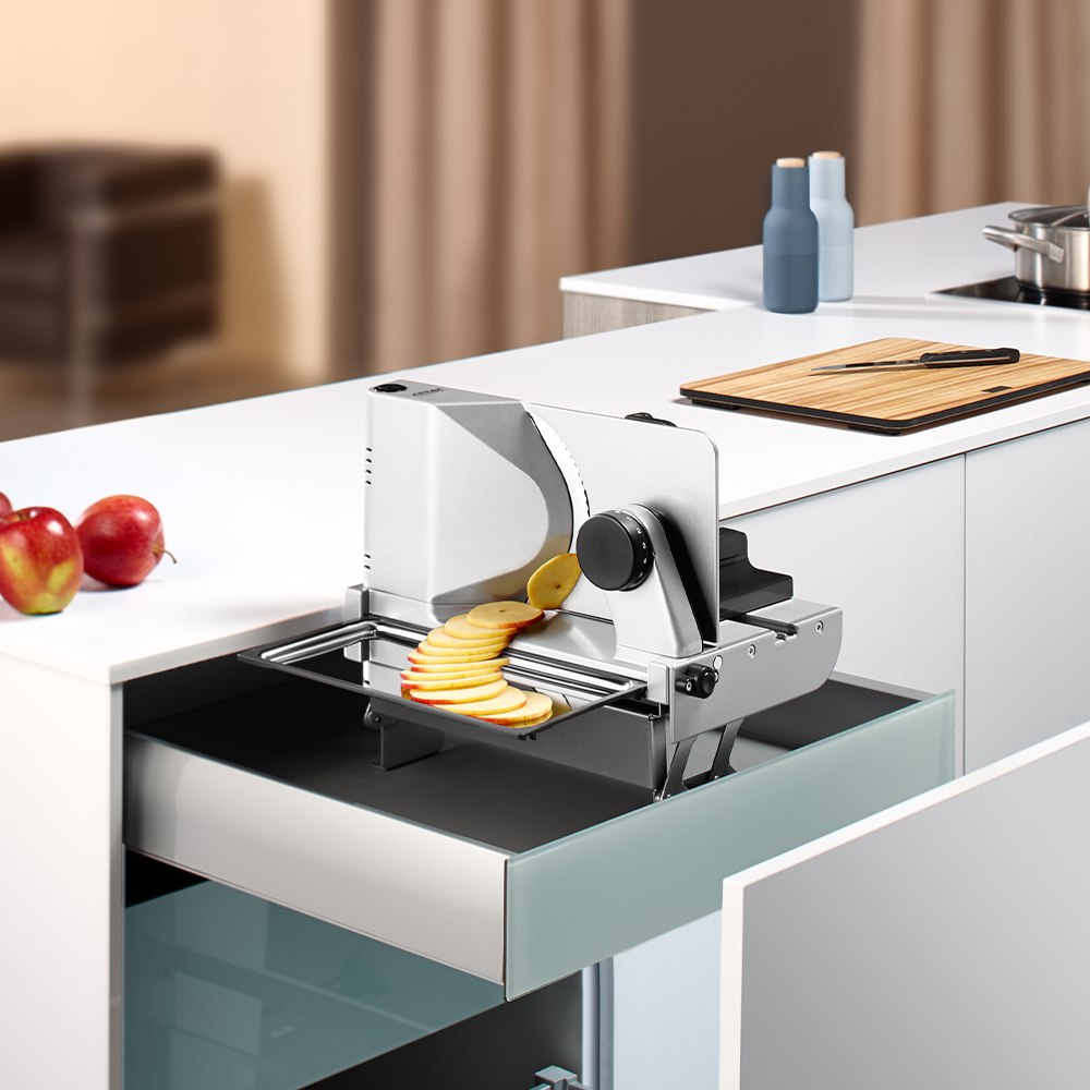 Built-in food slicer AES 72 SR