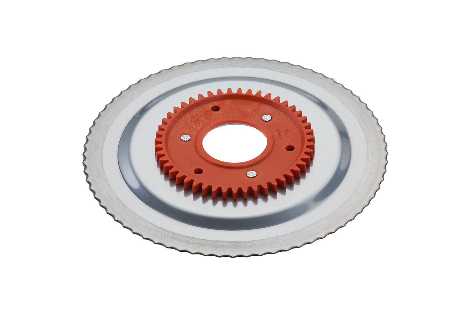 Serrated circular blade with an orange gear